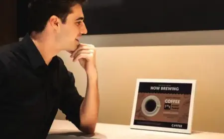 Samsung Unveils Groundbreaking Gadget with World’s First Unique Display