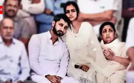 NCP Leaders Push for Sunetra Ajit as Deputy CM; Baramati Bypoll Involves Sons