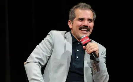 John Leguizamo tells ICE supporters to “unfollow me,” triggering backlash as Minneapolis shootings fuel a new flashpoint in the immigration debate