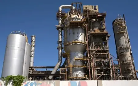 U.S. Loosens Sanctions on Venezuelan Oil Industry