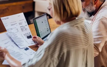 UK PM Offers £150 Annual Energy Bill Discount to Win Voter Support