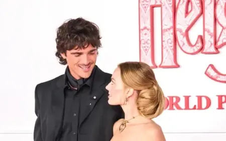 “Wuthering Heights Premiere Dazzles with Blood Red and Black Tie Elegance”