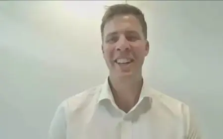 Abercrombie Honored as Breakers Retire His Jersey