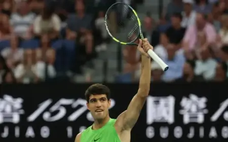 Alcaraz Battles Drama at Australian Open; Zverev Claims Unfair Protection