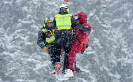 Lindsey Vonn Airlifted to Hospital After Crash at Pre-Olympic Race