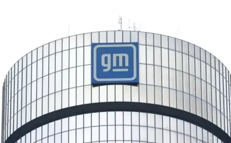 Hundreds of GM Oshawa Workers Complete Final Shift Amid Fears
