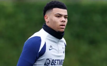 Dane Scarlett heads to Hibernian on loan as Spurs seek minutes for young striker