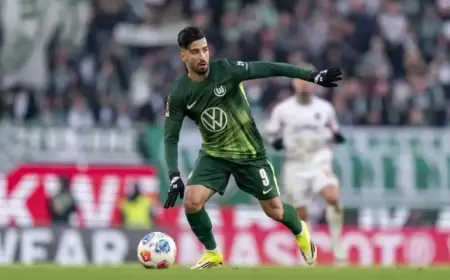 Wolfsburg Exclude Amoura from Köln Match for Disciplinary Reasons