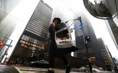 TSX Tumbles 1,100 Points Following Trump’s Fed Chair Selection