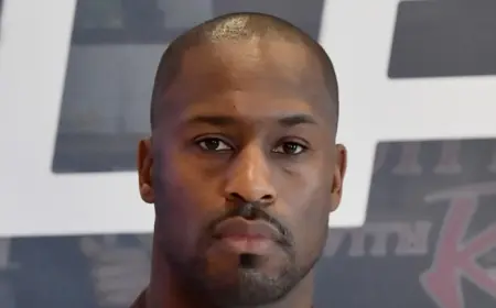 Vernon Davis Addresses Abuse Allegations Publicly