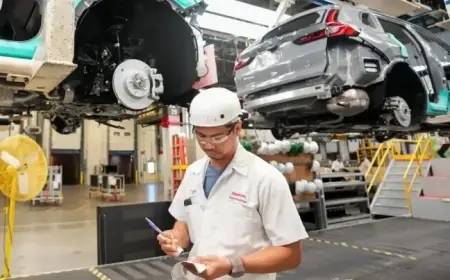 Economist Warns: Tariffs Damage U.S. Manufacturing While Canada’s GDP Stalls