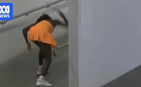 Gauff Gains Rival’s Support After Breaking Racquet amid ‘Zoo’ Jeers