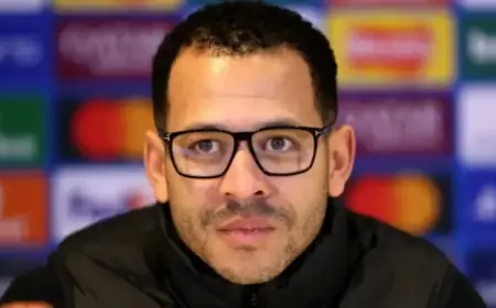 Chelsea Manager Rosenior Dismisses Kids’ Laughter Over Inbetweeners, David Brent Memes