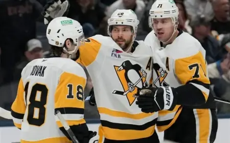 Penguins Deliver Unclear Update as Malkin and Letang Miss Practice