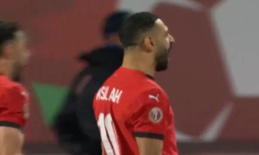 مدرب زيمبابوي يمتدح محمد صلاح ويتساءل عن فرص مصر في الفوز بكأس الأمم الإفريقية