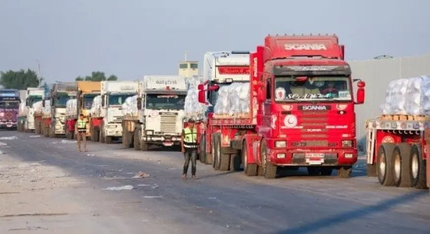 قافلة المساعدات الإنسانية زاد العزة 111 تصل إلى الفلسطينيين في قطاع غزة