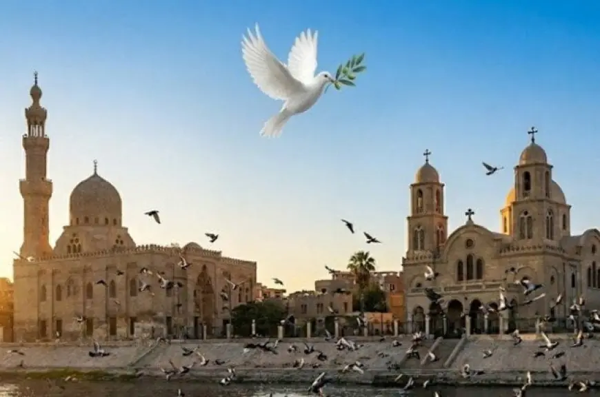 وزير الأوقاف يهنئ الأقباط بعيد الميلاد المجيد في كاتدرائية ميلاد المسيح