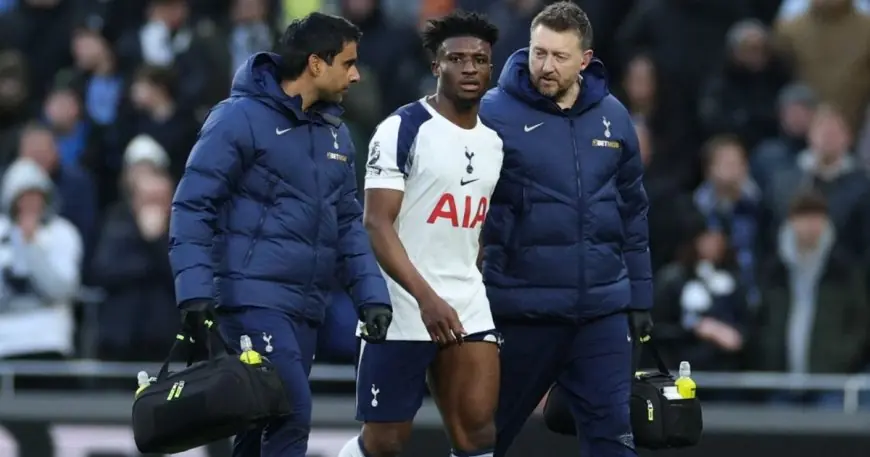 تعرف على تفاصيل غياب طويل لمحمد قدوس نجم توتنهام بسبب الإصابة