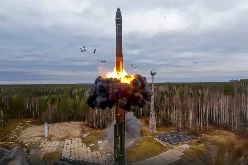 روسيا تستجيب لهجوم الكرملين بضربات صاروخ أوريشنيك على أهداف حيوية في أوكرانيا