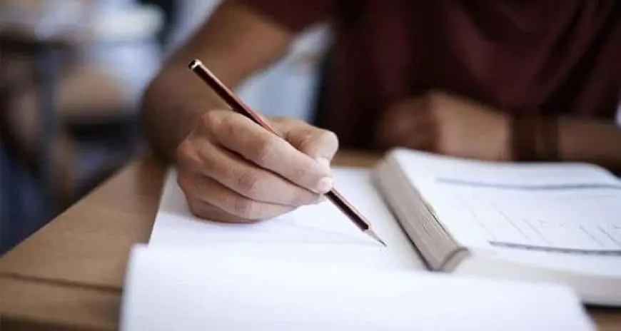 جدول امتحانات الصف الثالث الإعدادي 2026 الترم الأول اكتشف مواعيد جميع المواد في القاهرة وجميع المحافظات