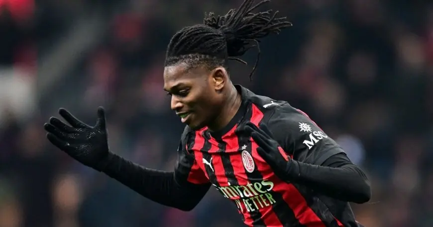 مسيرة ميلان الخالية من الهزائم تستمر بتعادل مثير أمام جنوى