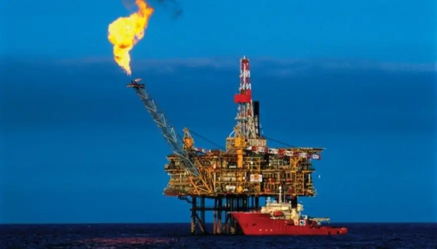 إنجاز جديد للبترول: اكتشاف 4 آبار ناجحة تضيف 4500 برميل يوميًا بالصحراء الغربية