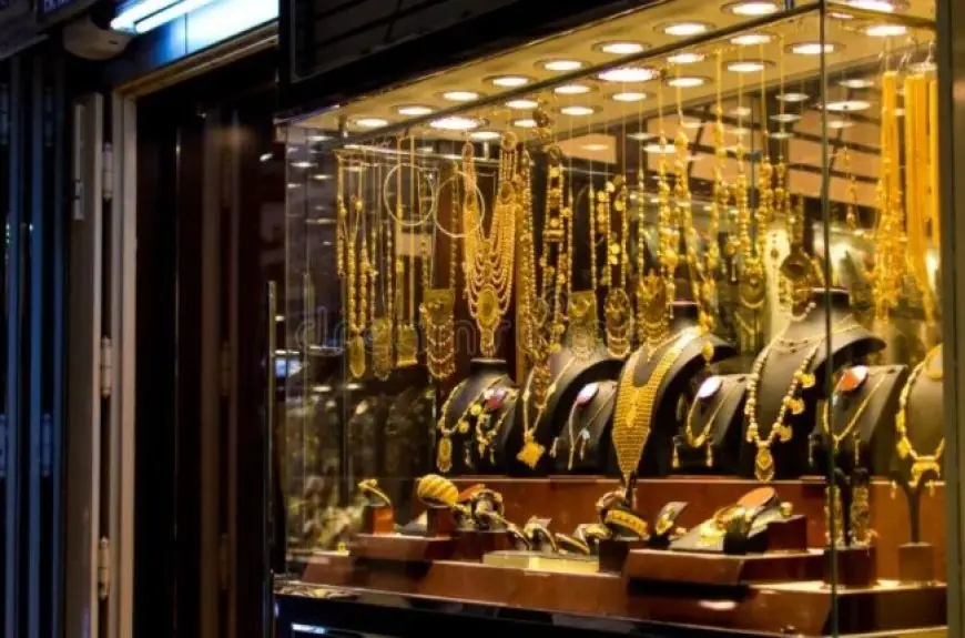 تعرف على سعر الذهب اليوم السبت 10 يناير 2026 في الصاغة بتحديث مباشر