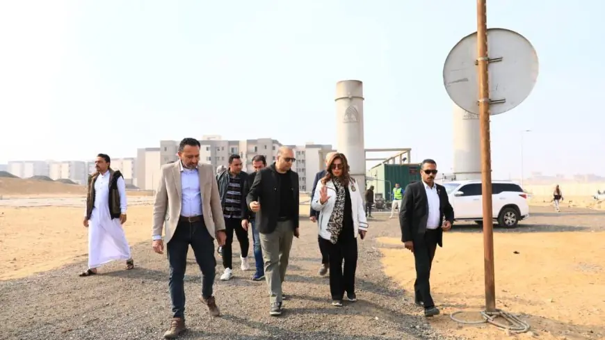 وزيرة التنمية المحلية تستعرض تأمين مقلب السلام بعد إغلاقه