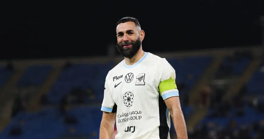 مدير الاتحاد الرياضي يؤكد رغبة كريم بنزيما في البقاء مع النادي واستمراره في السعودية