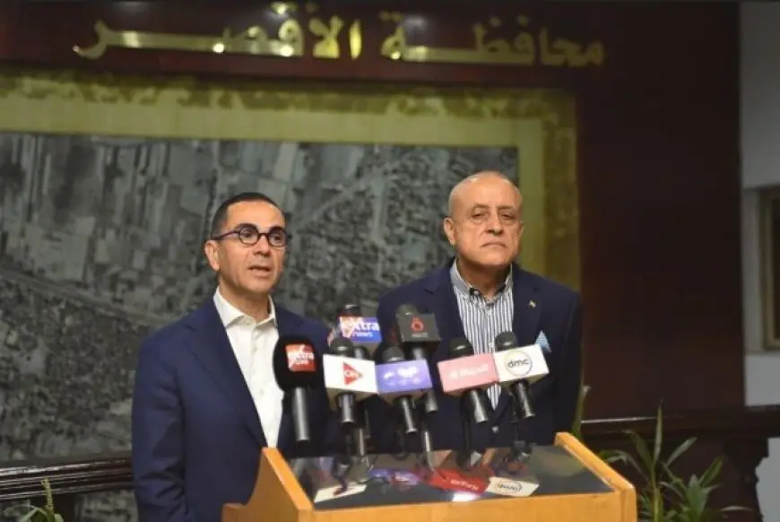 الخطيب يعلن تجاوز دخل السياحة السنوي في مصر 19 مليار دولار في 2025