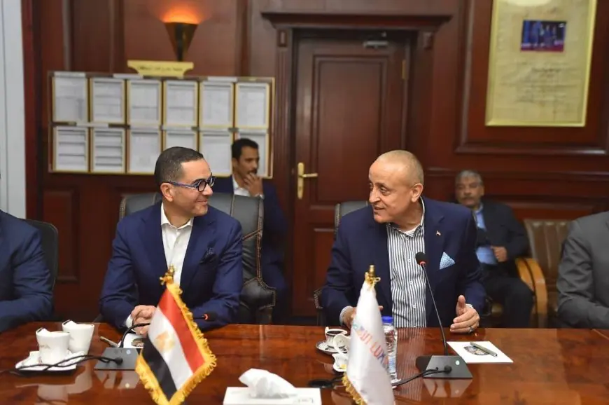 وزير الاستثمار يناقش الفرص الواعدة في لقاء مع مستثمري الأقصر