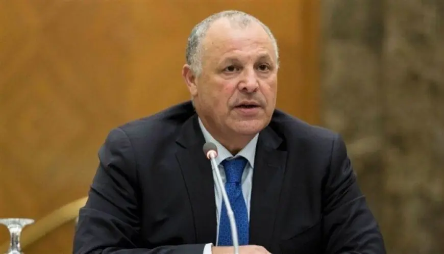 هاني أبو ريدة يعاني من إعياء وارتفاع ضغط الدم أثناء مباراة مصر وكوت ديفوار