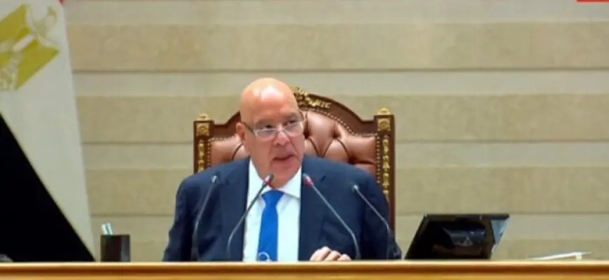 رئيس النواب يؤكد: القيادة السياسية تدعو لتعزيز الديمقراطية الحقيقية والمجلس مطالب بتحقيق طموحات الشعب من خلال الجهود الجادة