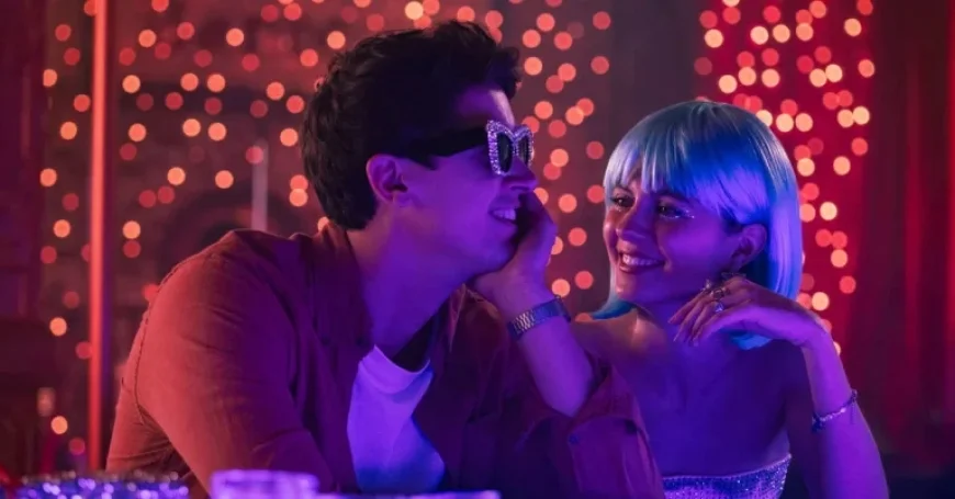 ‘People We Meet on Vacation’ Review: A Charming Mix of Wit and Whimsy