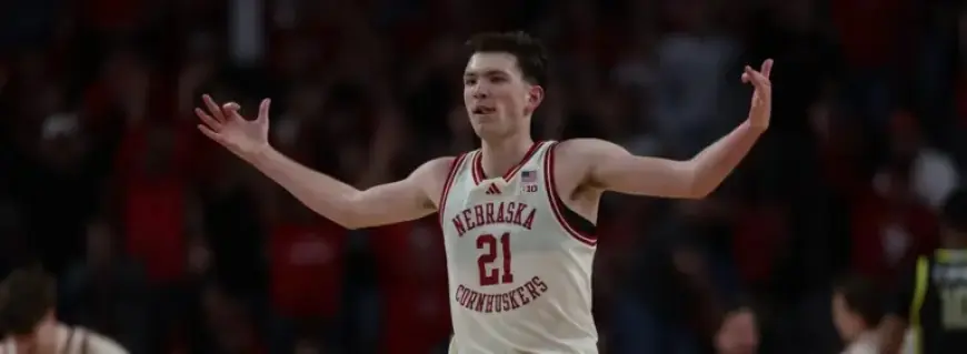 No. 8 Huskers Triumph Over Oregon 90-55, Maintain Unbeaten Streak