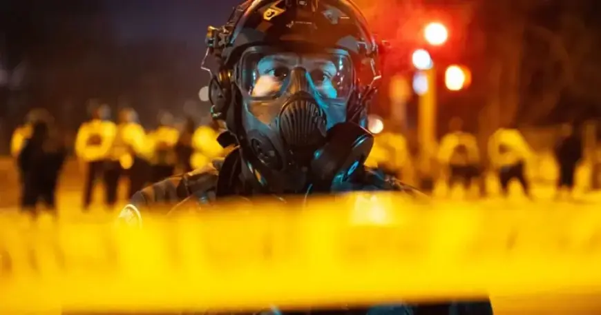 Trump Threatens Insurrection Act in Minneapolis if Politicians Defy Laws