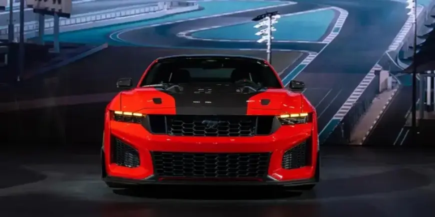 2026 Ford Mustang Dark Horse SC Succeeds Shelby GT500 Legacy