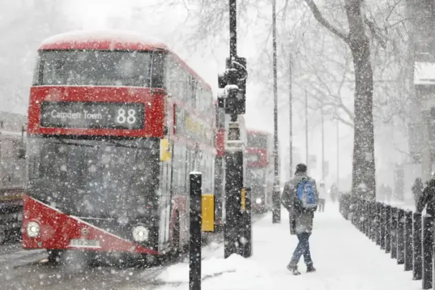 Arctic Blast Approaches: Snow Likely in London, Forecast Shows