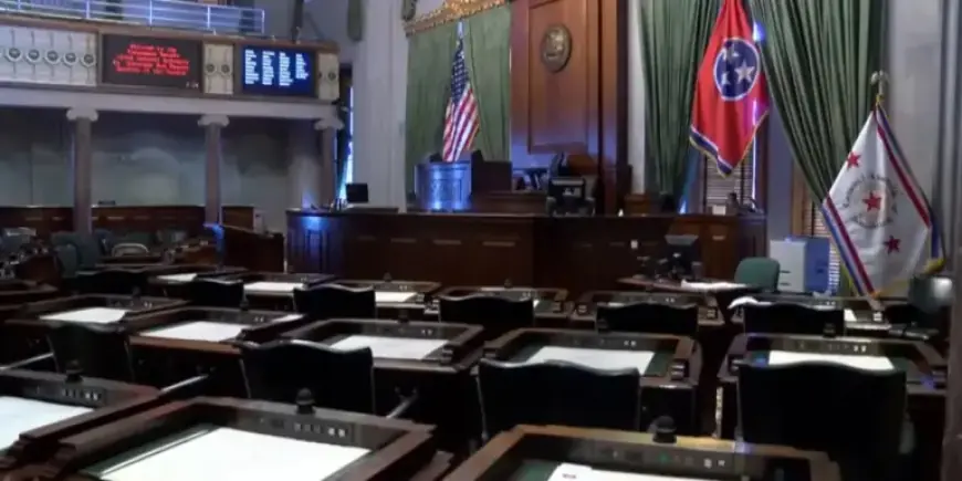TN Republicans Introduce Bills Mandating Legal Status for Benefits and Licenses