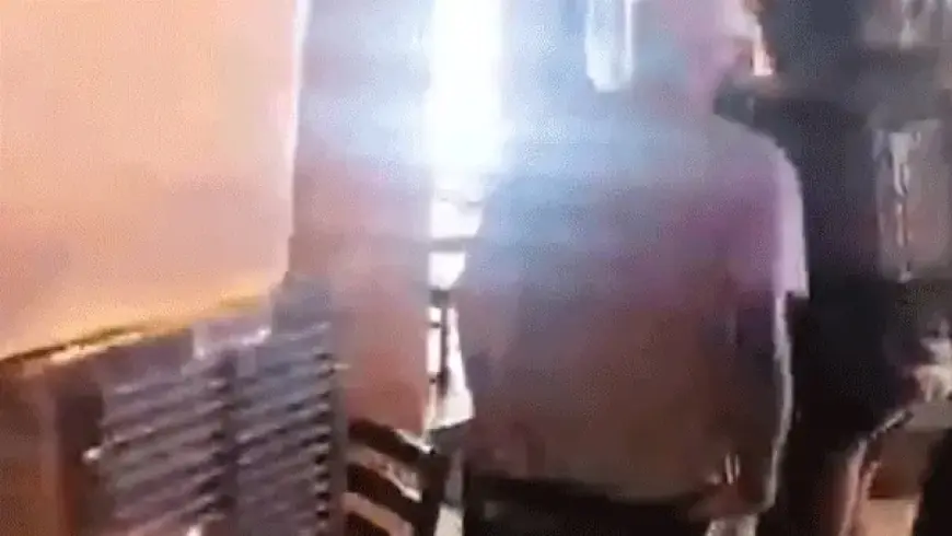 Angry Crowd Demands Federal Agents Leave Minnesota Mexican Restaurant