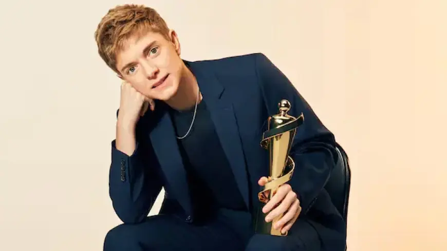 Comedian Mae Martin to Host 2026 Juno Awards