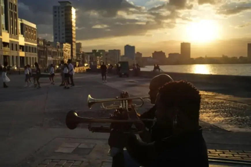 Ottawa Urges Canadians to Exercise Caution in Cuba