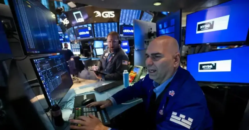 Chip Stocks Propel S&P 500 Amid Pre-Holiday Volatile Trading