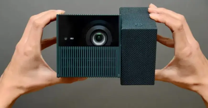 TCL PlayCube Projector Offers More Fun than a Rubik’s Cube