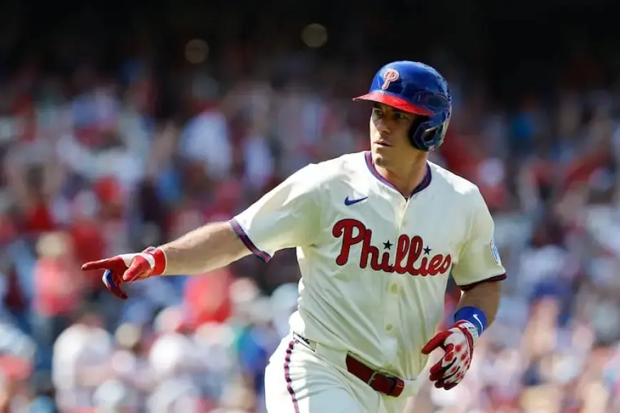 Phillies Sign J.T. Realmuto After Missing Bo Bichette Deal