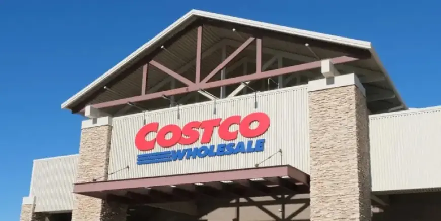 Costco’s Cookie-Loaded Bakery Delight Sparks Shopper Excitement