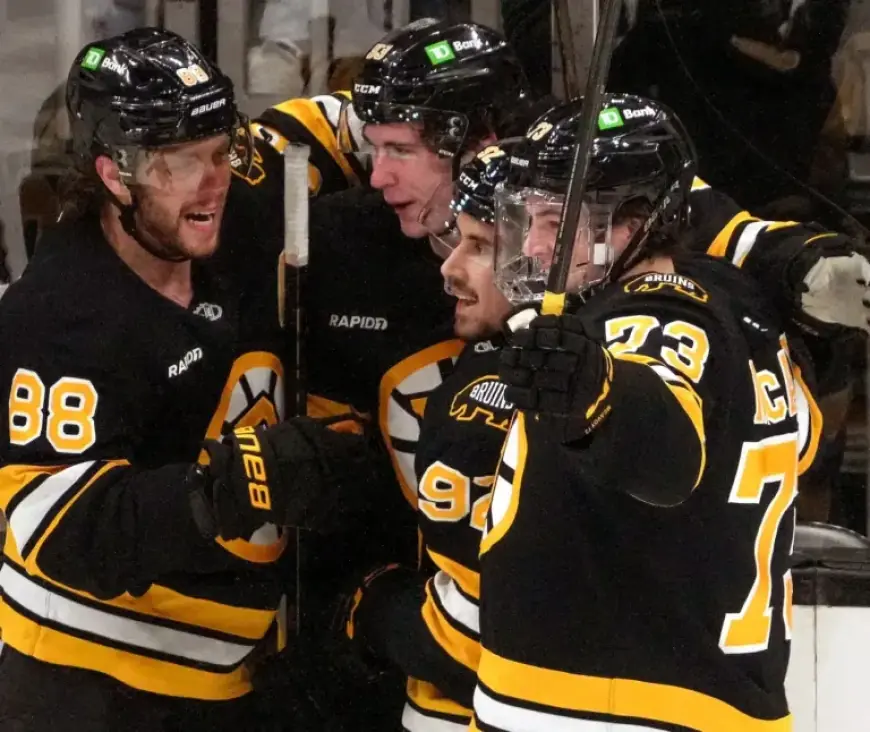 Bruins vs. Blackhawks Preview: Boston Pursues Winning Streak in Historic Clash