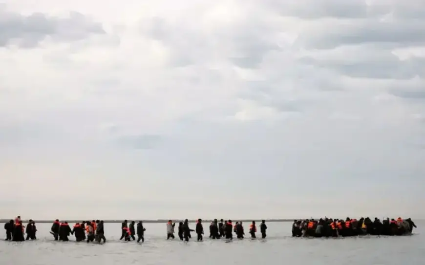 Migrants Discovered on Crete and Rhodes Beaches