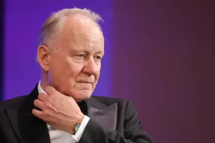Stellan Skarsgård Criticizes Trump’s Greenland Proposal as Absurd at European Film Awards