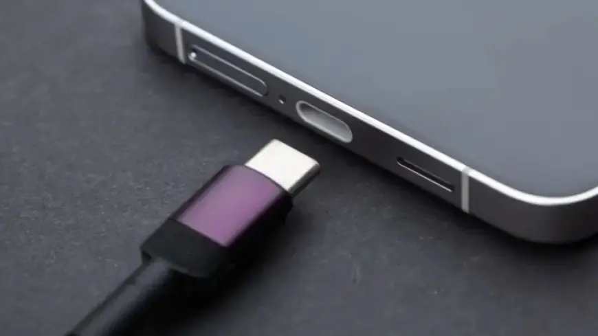 Top 5 Innovative Gadgets Utilizing Your Phone’s USB Port